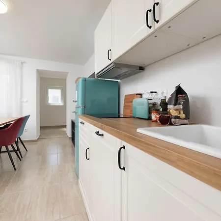 Mia Family Apartment Punat